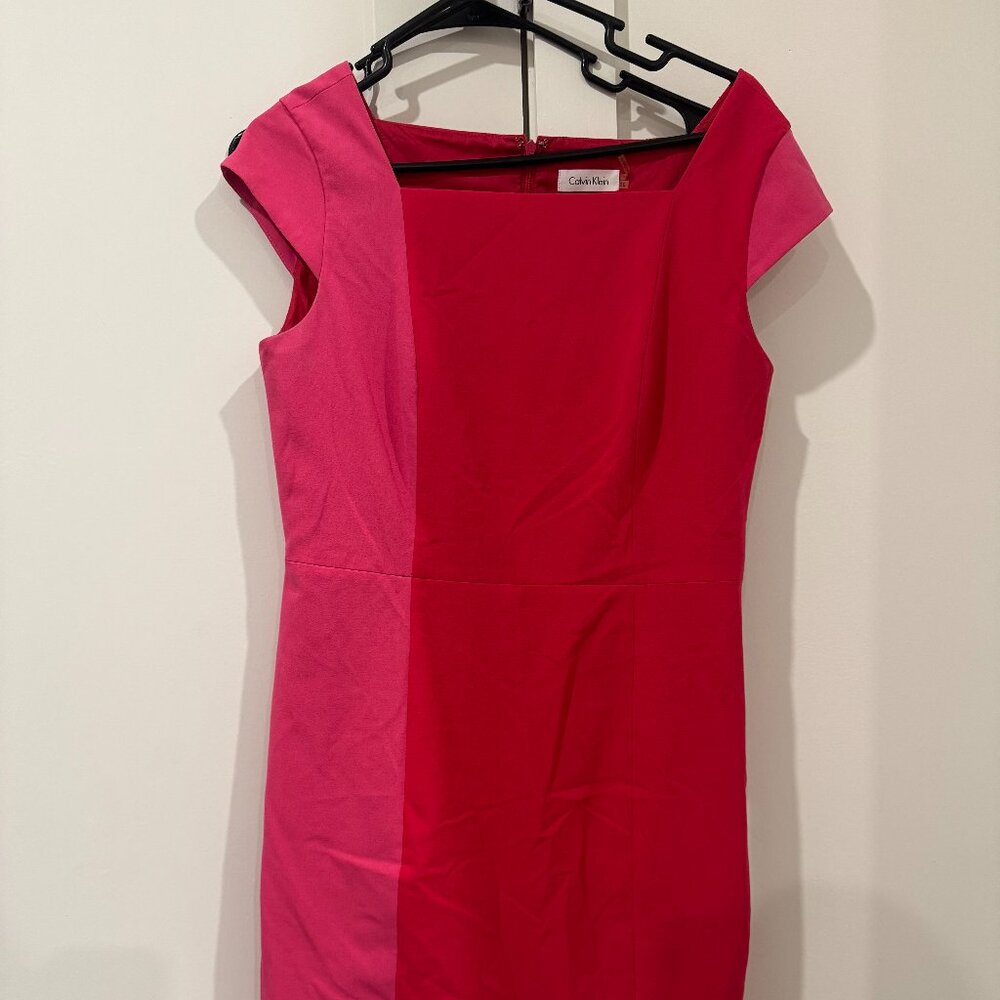 Calvin Klein Size 10 Color Block - image 1